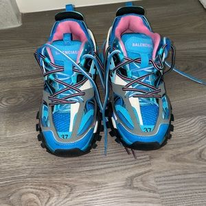 Triple S Balenciaga Sneakers
